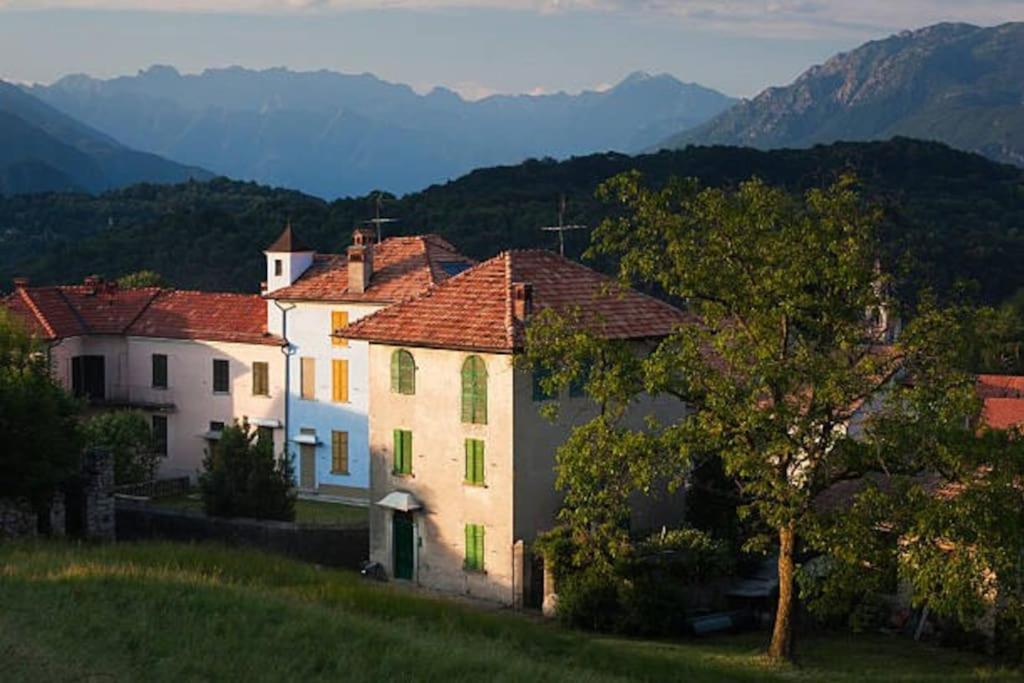 Appartamento Storico Con Giardino Soleggiato - B&B Via Rinaldi Arto Centonara ภายนอก รูปภาพ