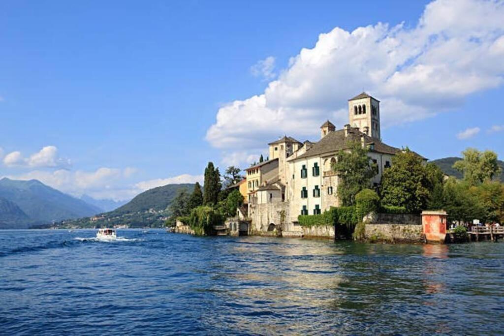 Appartamento Storico Con Giardino Soleggiato - B&B Via Rinaldi Arto Centonara ภายนอก รูปภาพ
