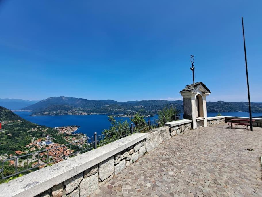 Appartamento Storico Con Giardino Soleggiato - B&B Via Rinaldi Arto Centonara ภายนอก รูปภาพ