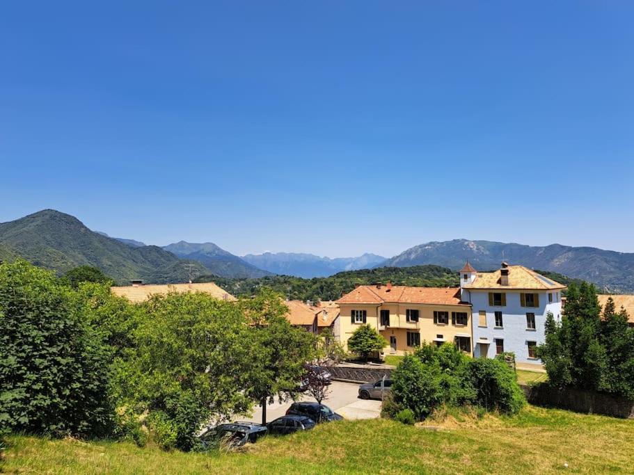 Appartamento Storico Con Giardino Soleggiato - B&B Via Rinaldi Arto Centonara ภายนอก รูปภาพ