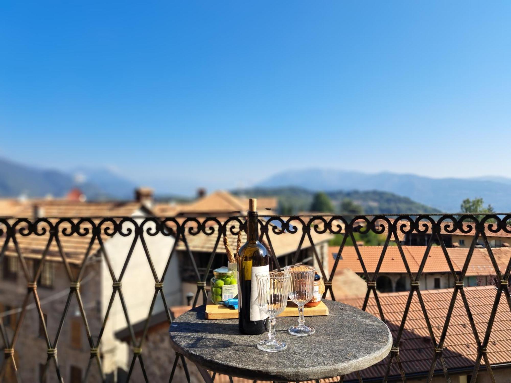 Appartamento Storico Con Giardino Soleggiato - B&B Via Rinaldi Arto Centonara ภายนอก รูปภาพ